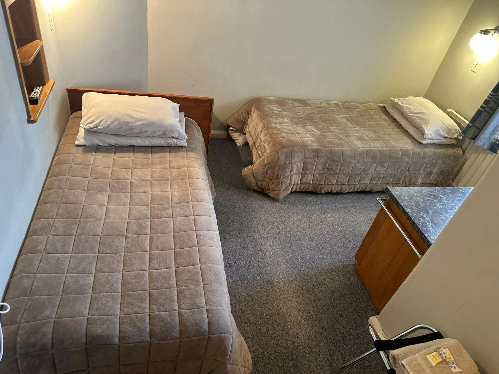 Merrylees Hotel Dannevirke Bagian luar foto