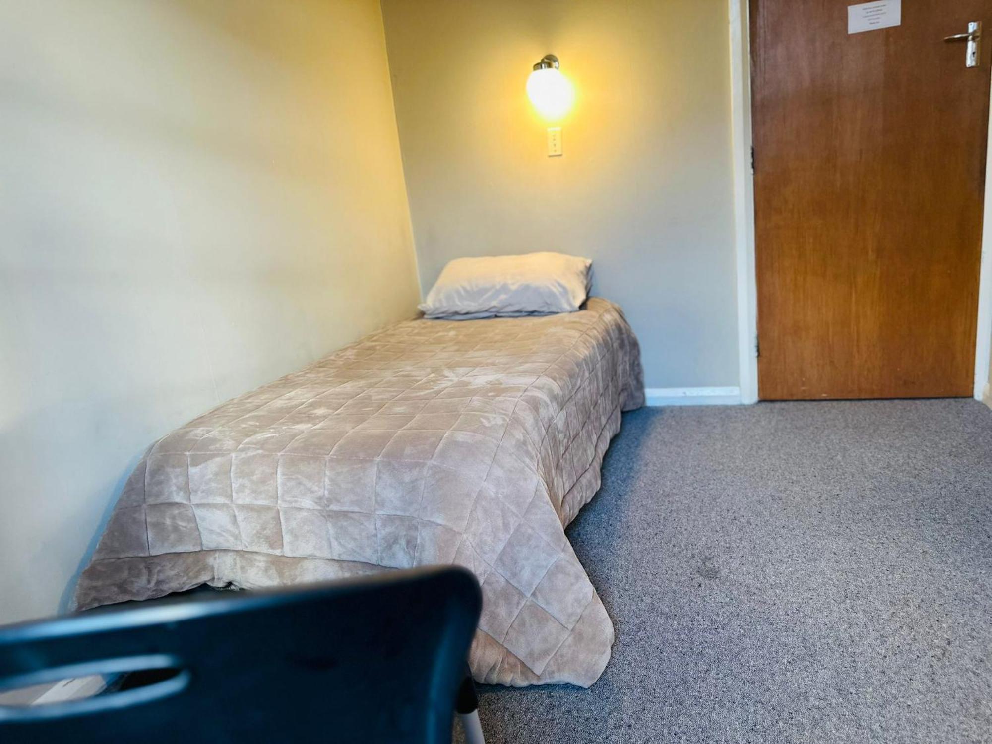Merrylees Hotel Dannevirke Bagian luar foto